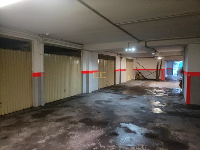 Garagem para Venda em Buarcos Foto 4