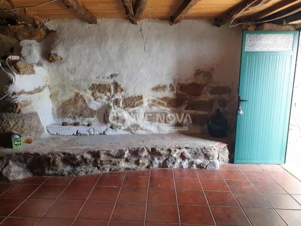 Quinta T3 para Venda em Valtorno e Mourão Foto 25
