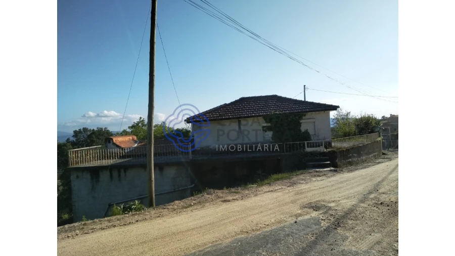 Moradia T3 para Venda em Banho e Carvalhosa Foto 6