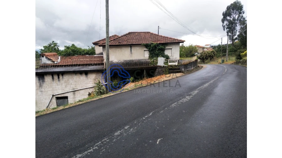 Moradia T3 para Venda em Banho e Carvalhosa Foto 2