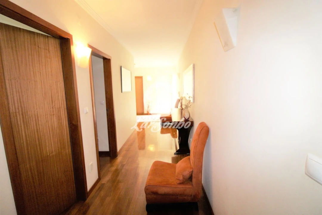 Moradia T4 para Venda em Balazar Foto 15