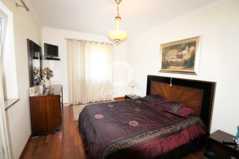 Moradia T4 para Venda em Balazar Foto 7