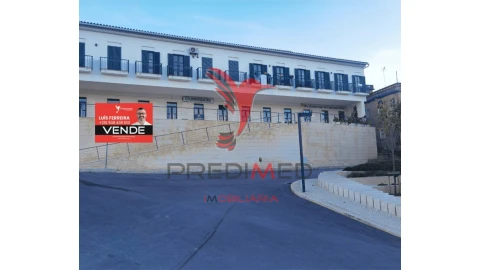 Loja para Venda em Pernes