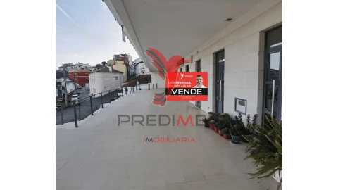 Loja para Venda em Pernes
