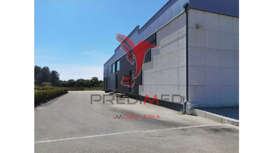 Armazém para Venda em Pernes Foto 2