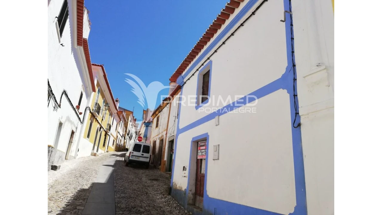 Moradia T3 para Venda em Cabeço de Vide Foto 1