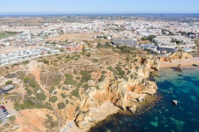 Terreno para Venda em Lagos (São Sebastião e Santa Maria)