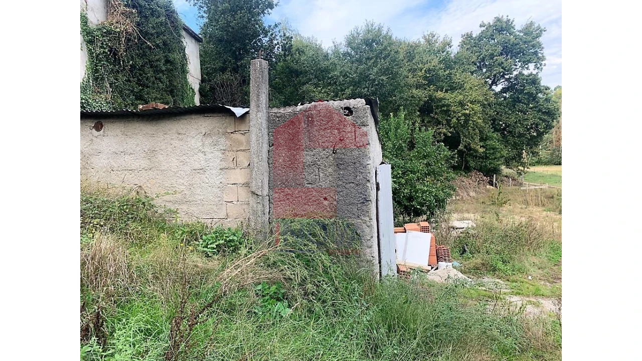 Terreno para Venda em Loureira Foto 6