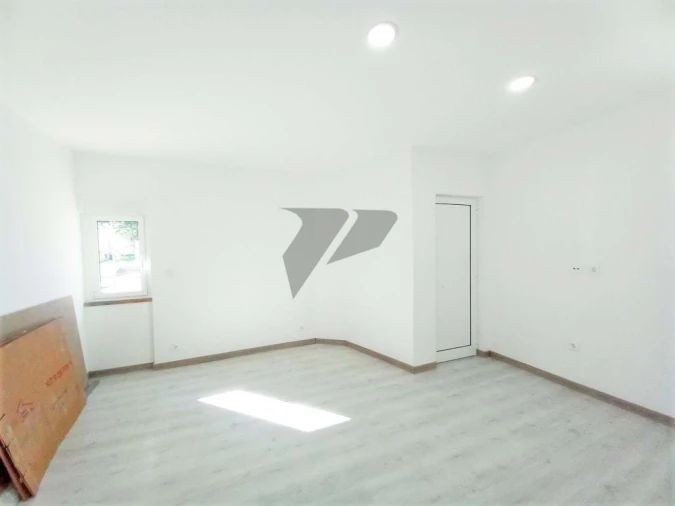 Apartamento T2 para Venda em Amora Foto 16