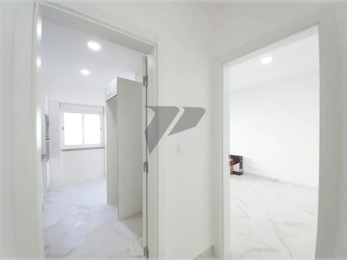 Apartamento T2 para Venda em Amora Foto 11