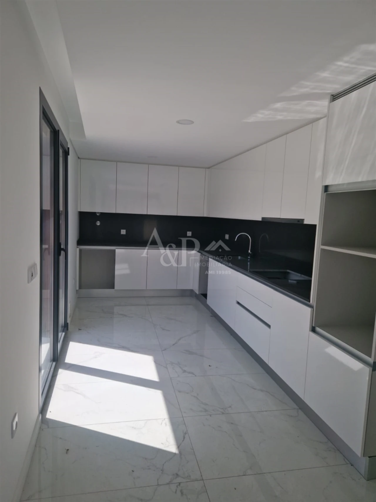Apartamento T6 para Venda em Viseu Foto 4