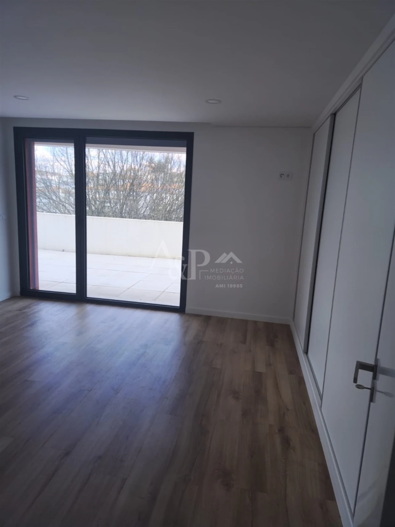 Apartamento T6 para Venda em Viseu Foto 15