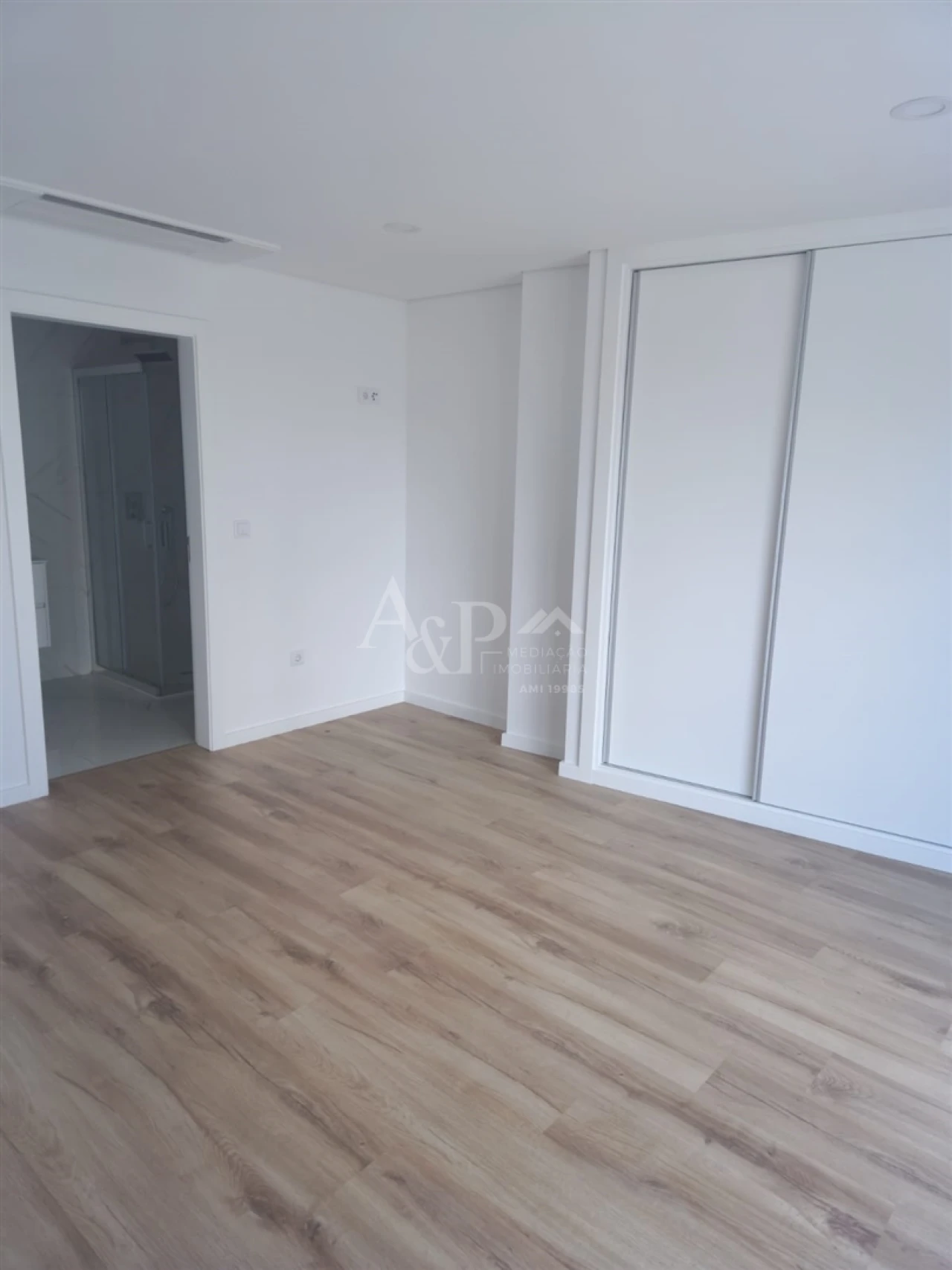Apartamento T6 para Venda em Viseu Foto 7