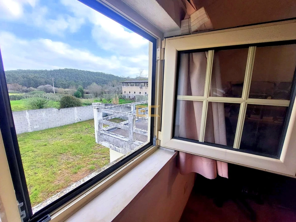 Moradia T7 para Venda em Paião Foto 14