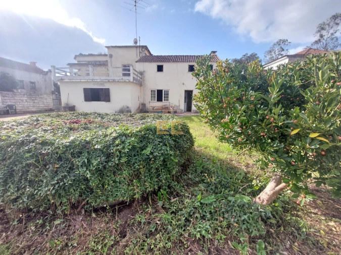 Moradia T7 para Venda em Paião Foto 2