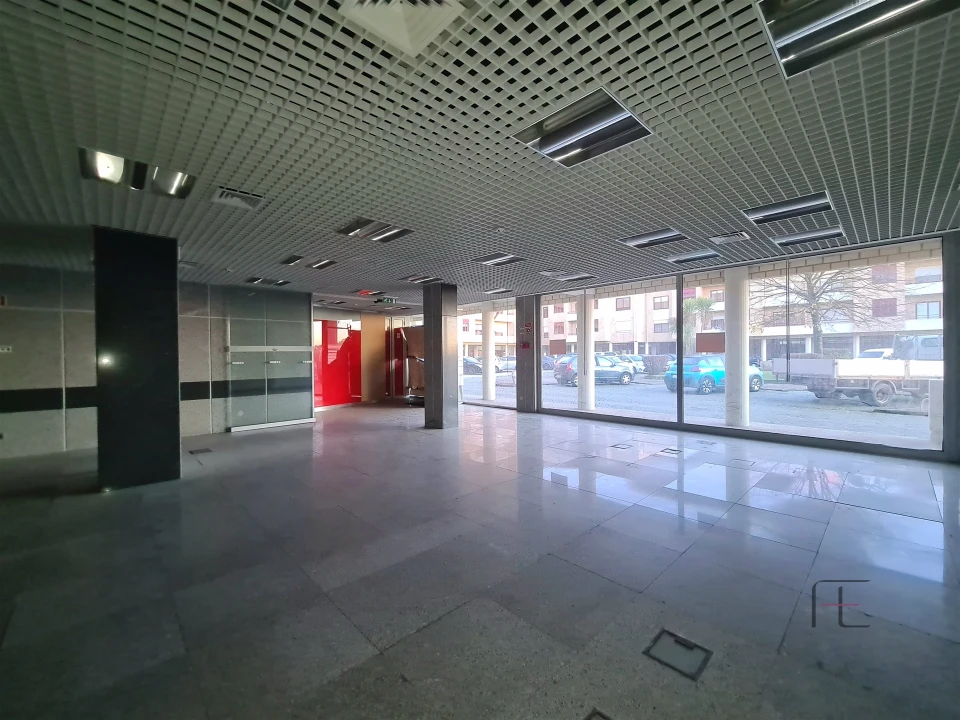 Loja para Venda em Cortegaça Foto 7