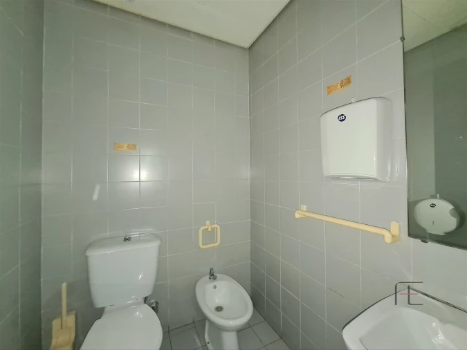 Loja para Venda em Cortegaça Foto 9