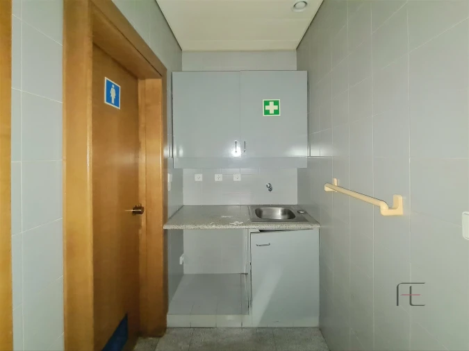 Loja para Venda em Cortegaça Foto 14