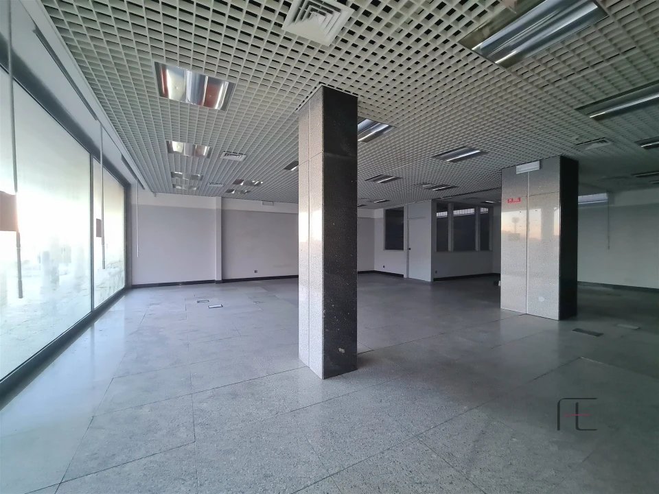 Loja para Venda em Cortegaça Foto 3