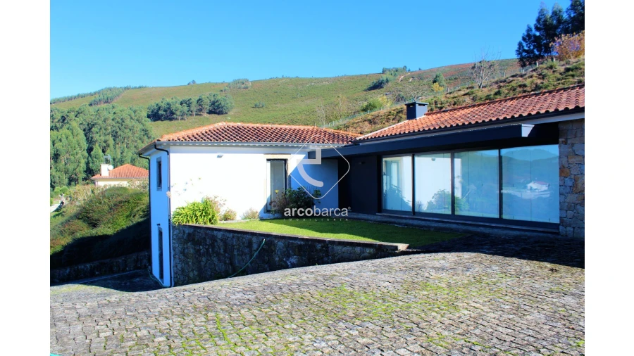 Moradia T3 para Venda em Serdedelo Foto 4