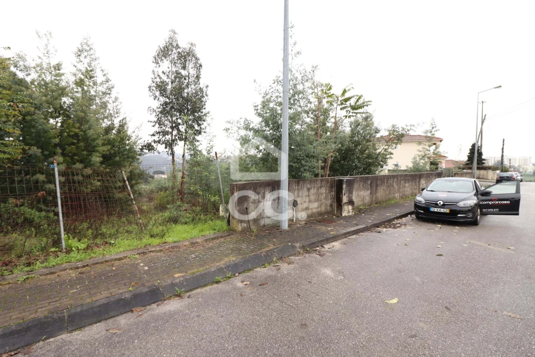 Terreno para Venda em Santo Antonio dos Olivais Foto 3