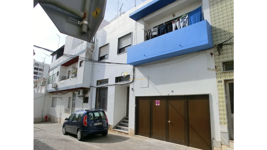 Prédio para Venda em Quarteira Foto 4