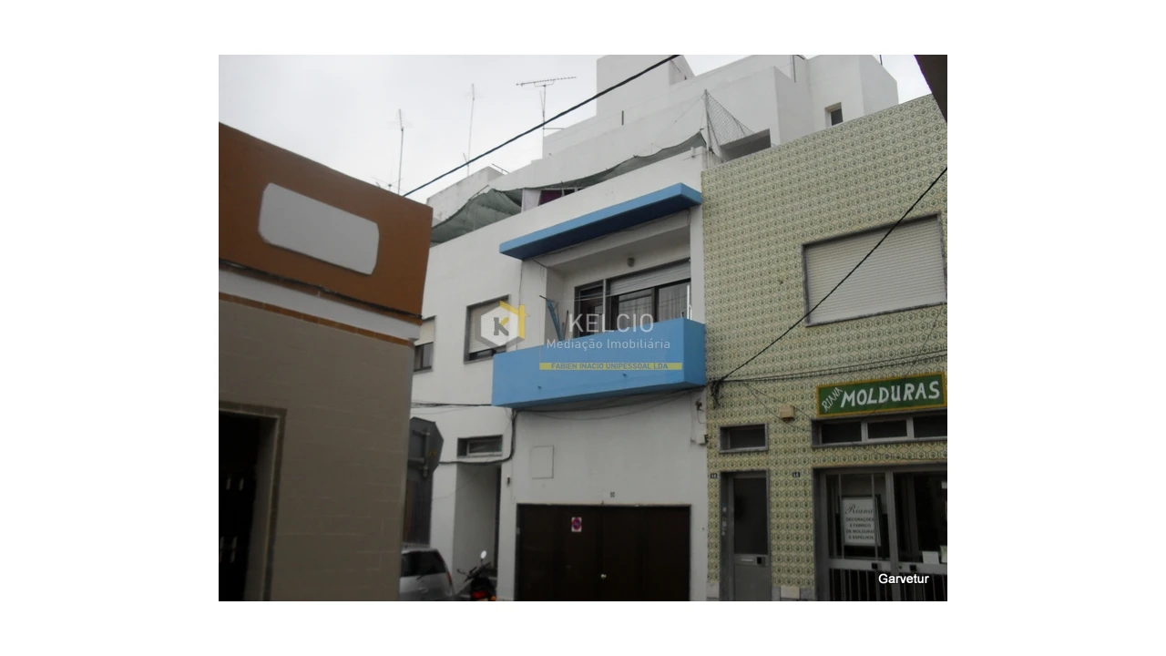 Prédio para Venda em Quarteira Foto 3