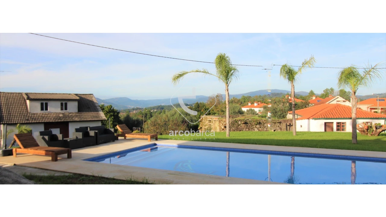 Moradia T5 para Venda em Rebordões (Santa Maria) Foto 77