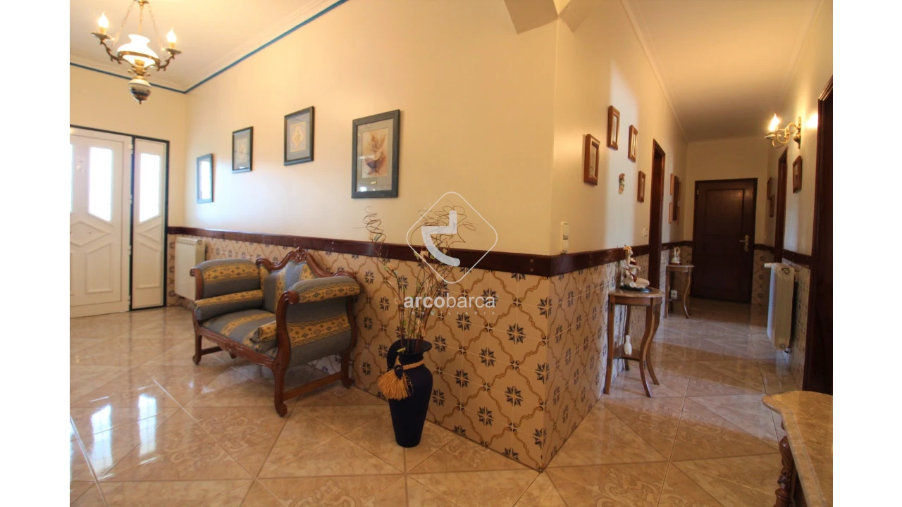 Moradia T5 para Venda em Rebordões (Santa Maria) Foto 23