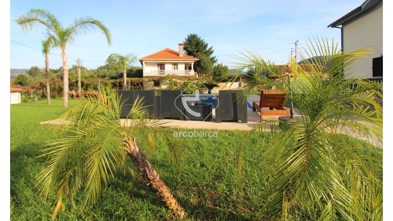 Moradia T5 para Venda em Rebordões (Santa Maria) Foto 78