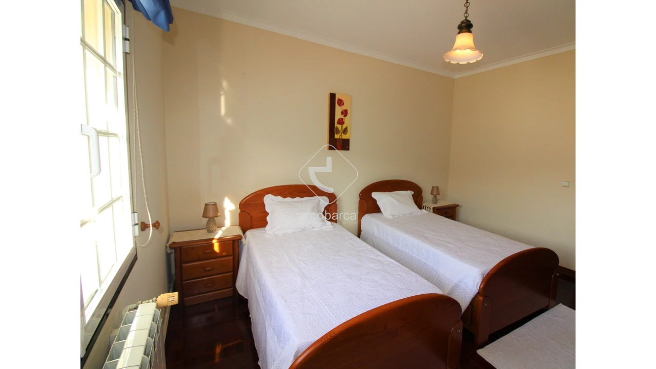 Moradia T5 para Venda em Rebordões (Santa Maria) Foto 42