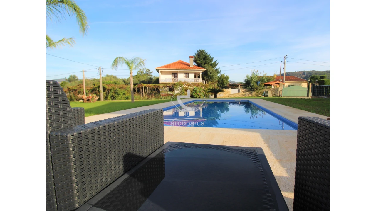 Moradia T5 para Venda em Rebordões (Santa Maria) Foto 79