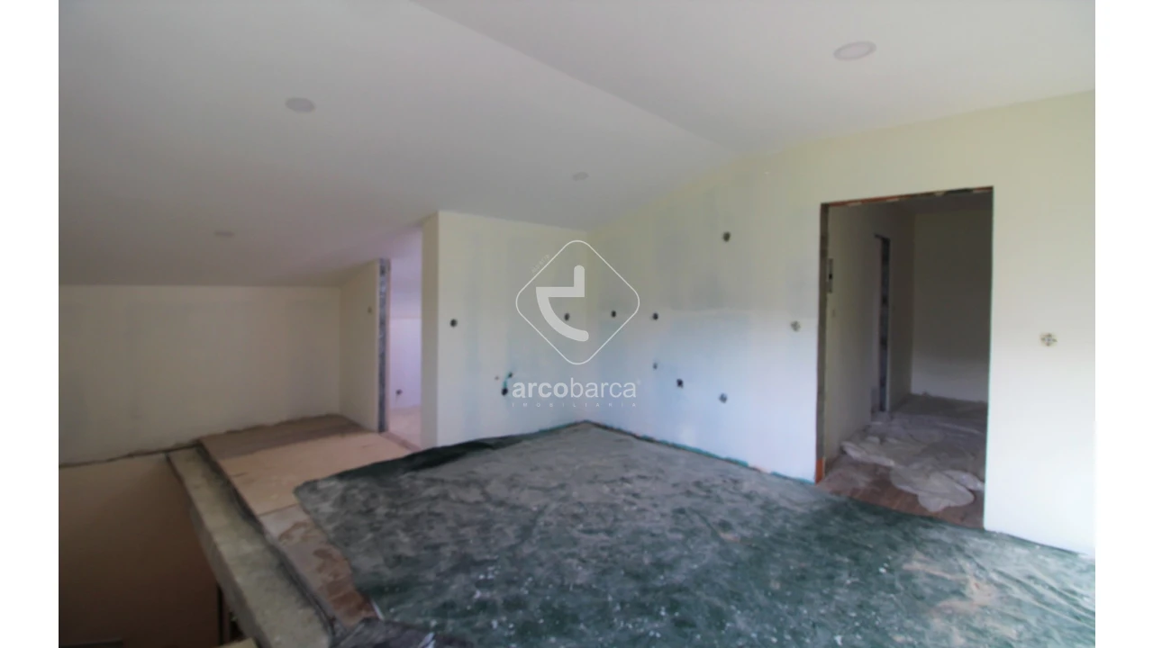 Moradia T5 para Venda em Rebordões (Santa Maria) Foto 65