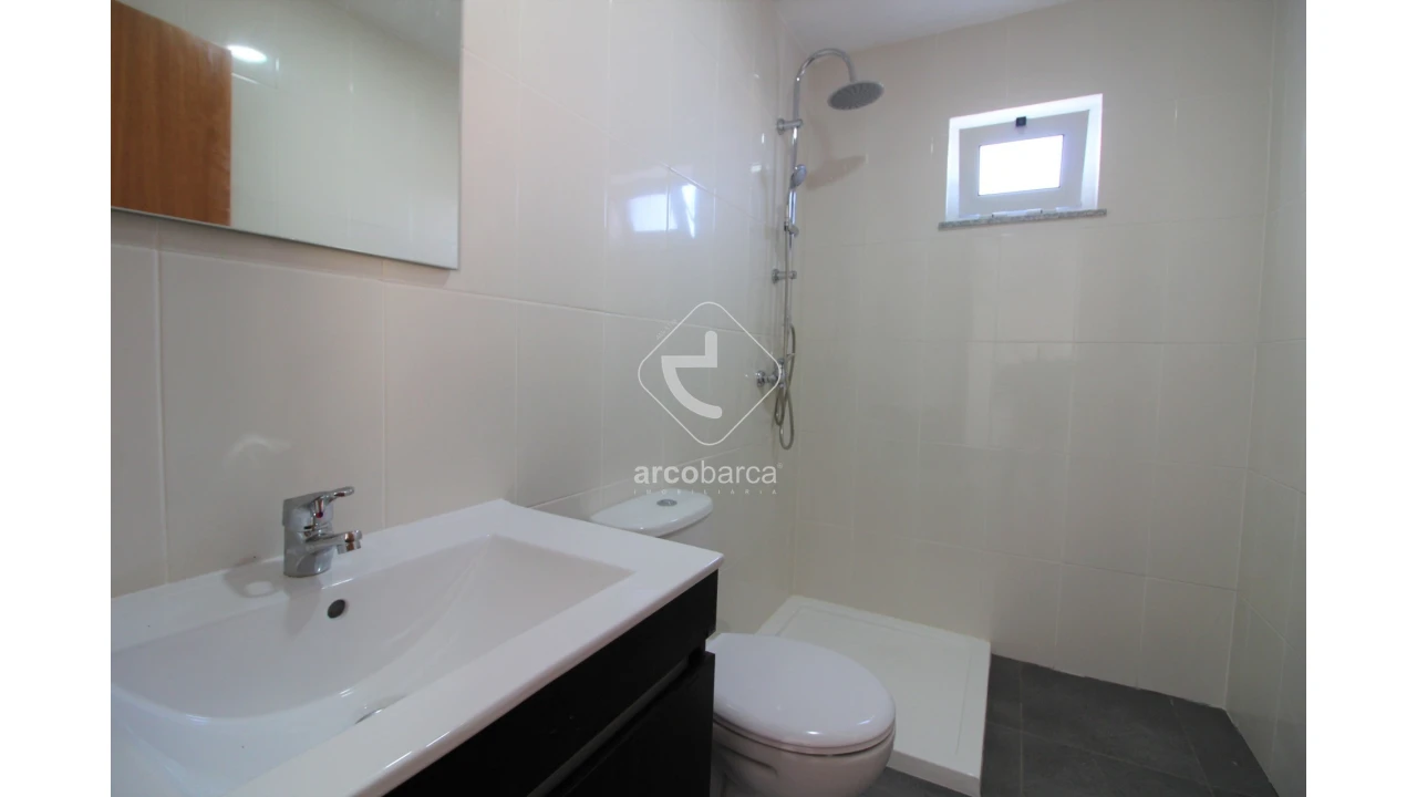 Moradia T5 para Venda em Rebordões (Santa Maria) Foto 74