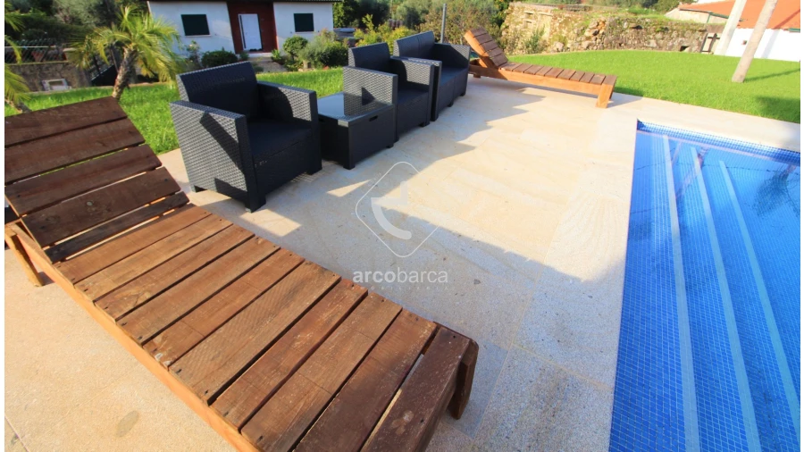 Moradia T5 para Venda em Rebordões (Santa Maria) Foto 85