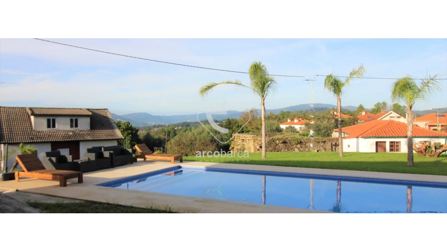 Moradia T5 para Venda em Rebordões (Santa Maria) Foto 77