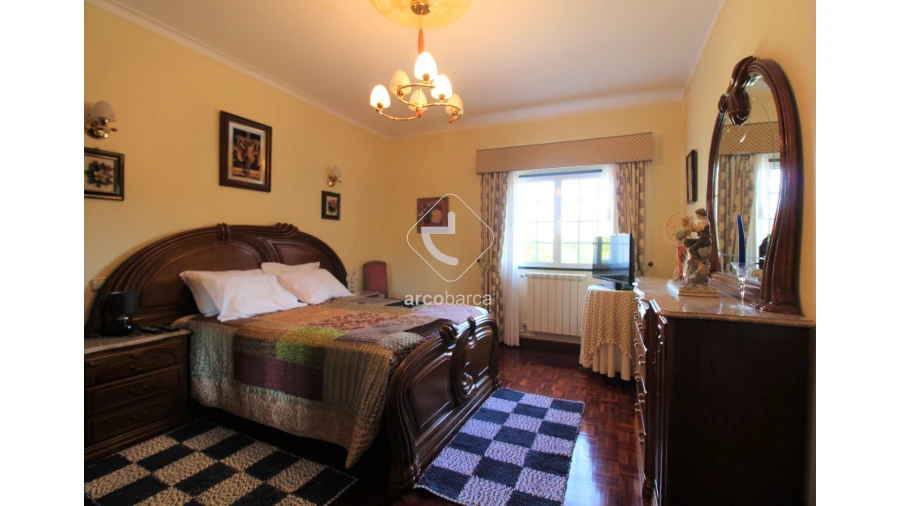 Moradia T5 para Venda em Rebordões (Santa Maria) Foto 45