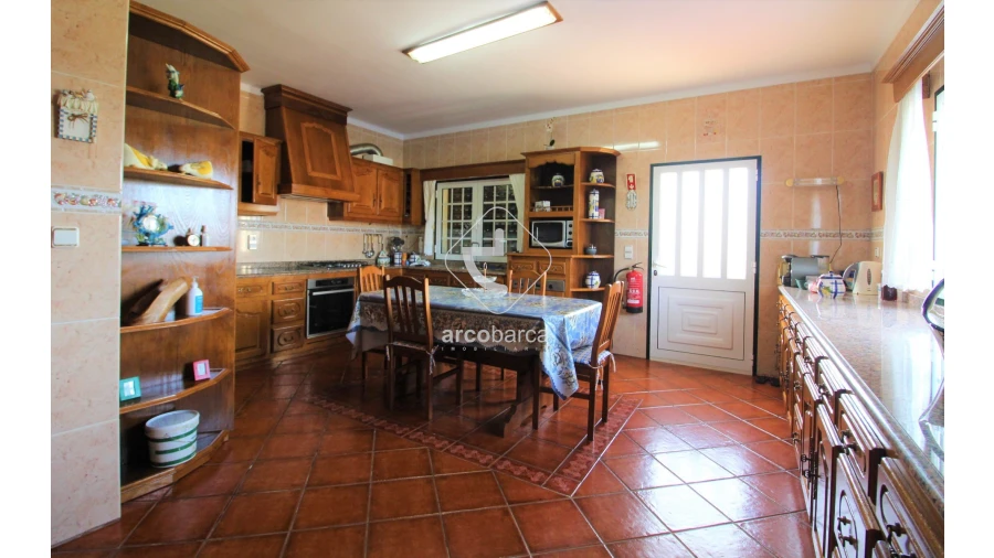 Moradia T5 para Venda em Rebordões (Santa Maria) Foto 32