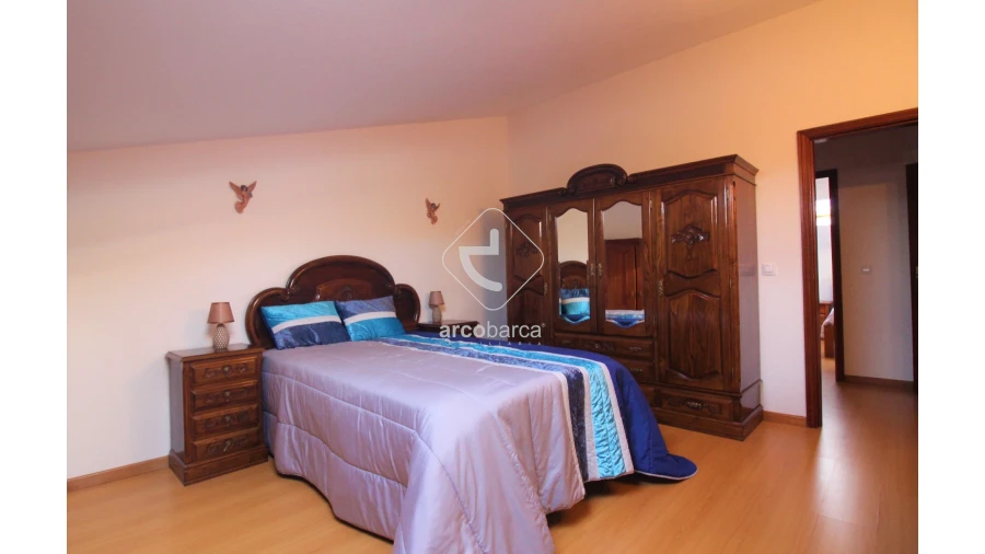 Moradia T5 para Venda em Rebordões (Santa Maria) Foto 63