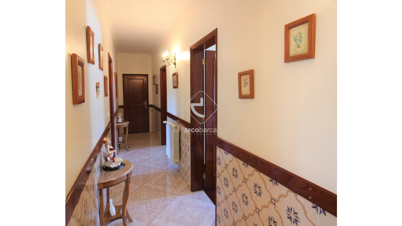 Moradia T5 para Venda em Rebordões (Santa Maria) Foto 21