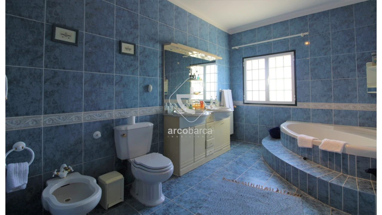 Moradia T5 para Venda em Rebordões (Santa Maria) Foto 38