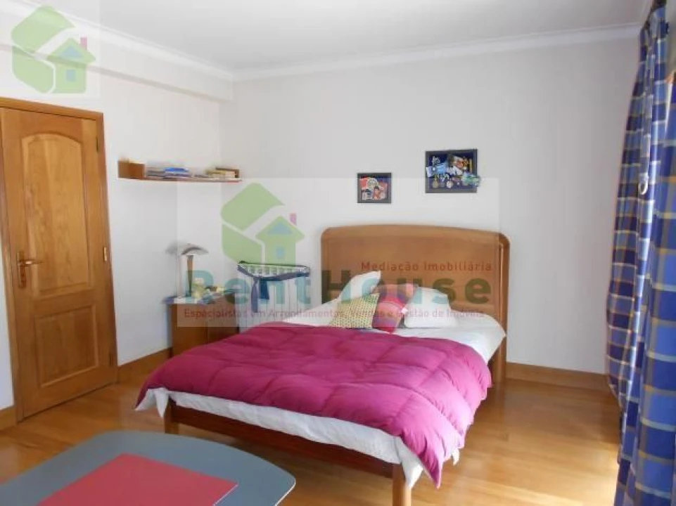 Moradia T5 para Venda em Alhadas Foto 7