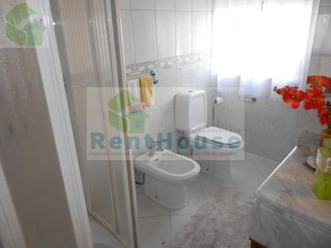 Moradia T5 para Venda em Alhadas Foto 17