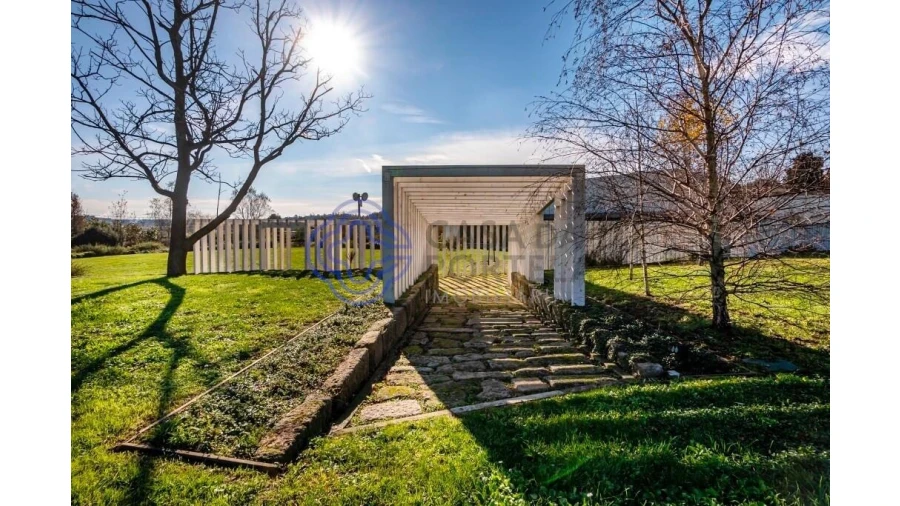 Quinta T2 para Venda em Cidade da Maia Foto 32