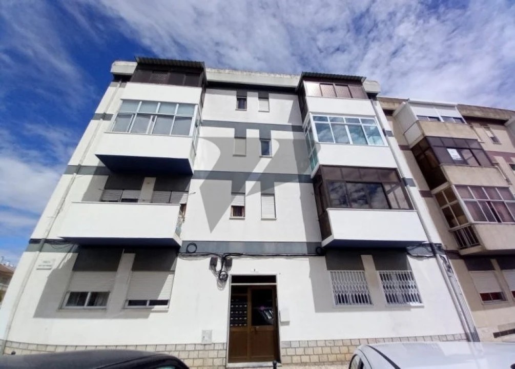 Apartamento T3 para Venda em Amora Foto 1