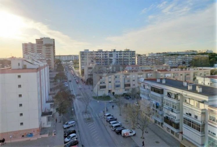 Apartamento T2 para Venda em Laranjeiro e Feijó Foto 28