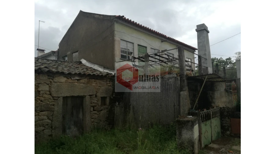 Moradia T2 para Venda em Quadrazais Foto 4