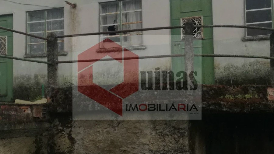 Moradia T2 para Venda em Quadrazais