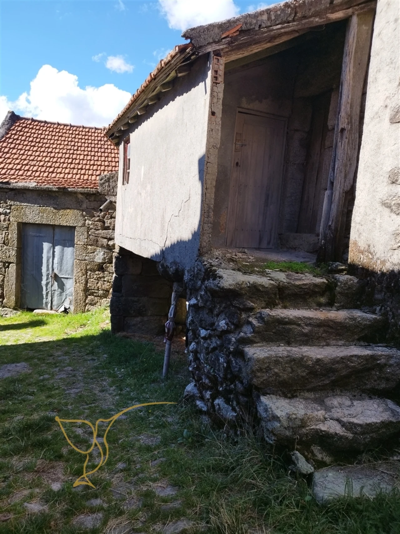 Moradia T0 para Venda em Castro Laboreiro e Lamas de Mouro Foto 1