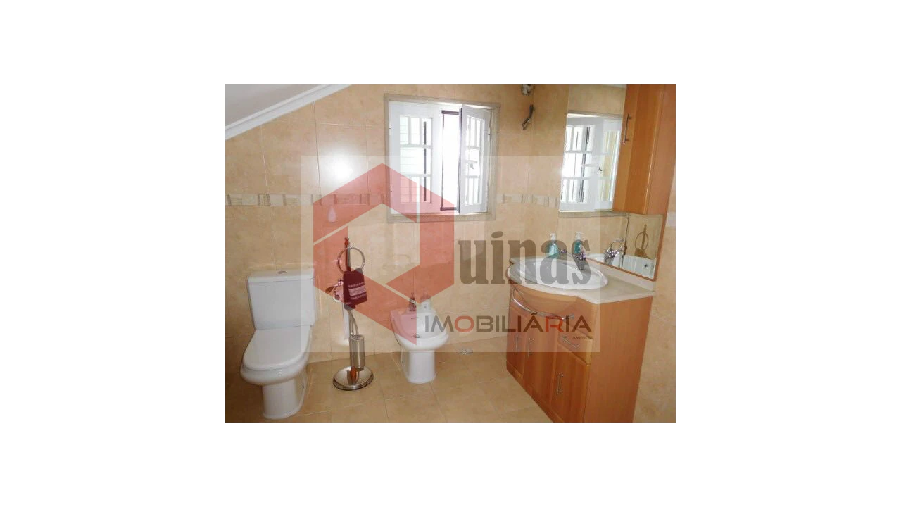 Quinta T3 para Venda em Sabugal e Aldeia de Santo António Foto 41